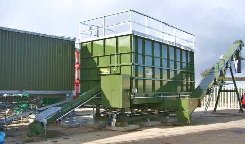 Sludge piling and loading system in compact version